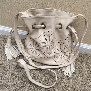 🌻Tan Shoulder/Crossbody Bag with Eyelet Detail🌻